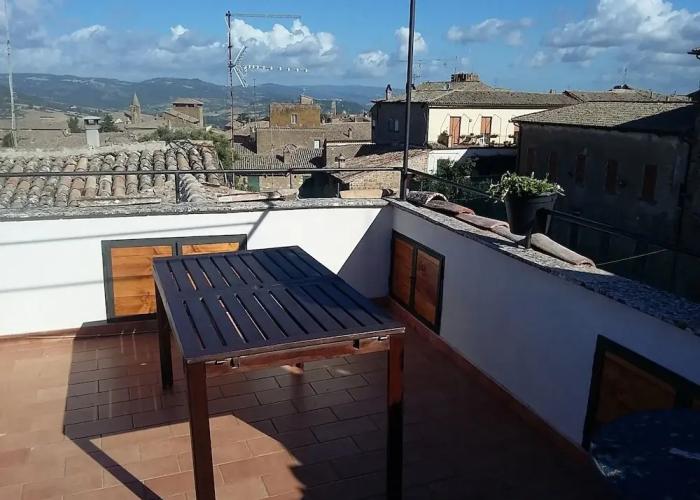 Very Central Apartment, a few Steps From the Duomo and the Theatre, With Balcony