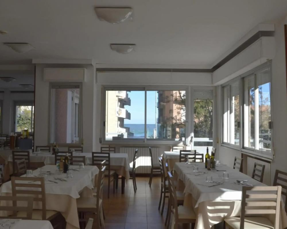 фото Hotel Caesar