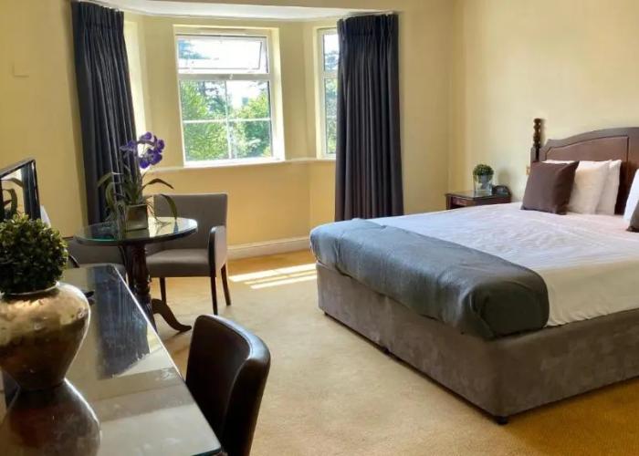 Twin Trees Hotel