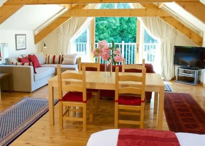 Cherryhill Lodge