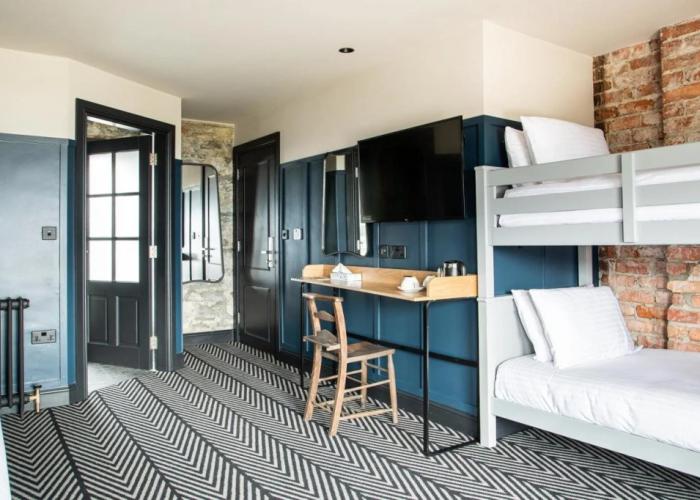 Avoca Hotel