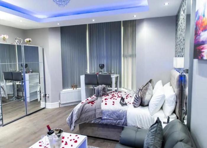 Aphrodite Suites