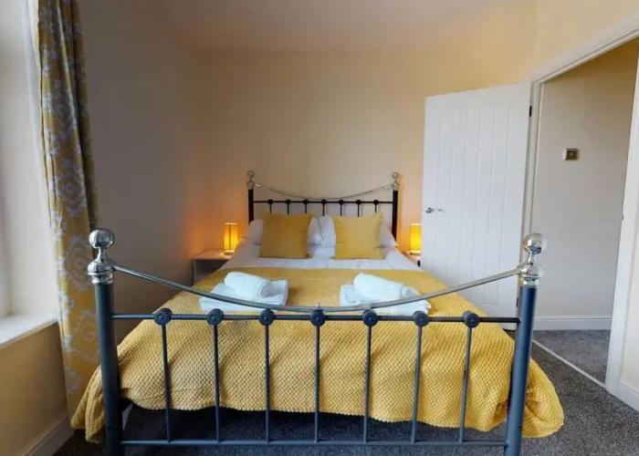 Stayzo Stylish House Accommodation in Westminster