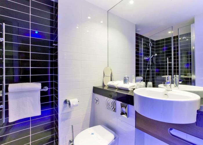 Holiday Inn Express Marseille Airport by IHG