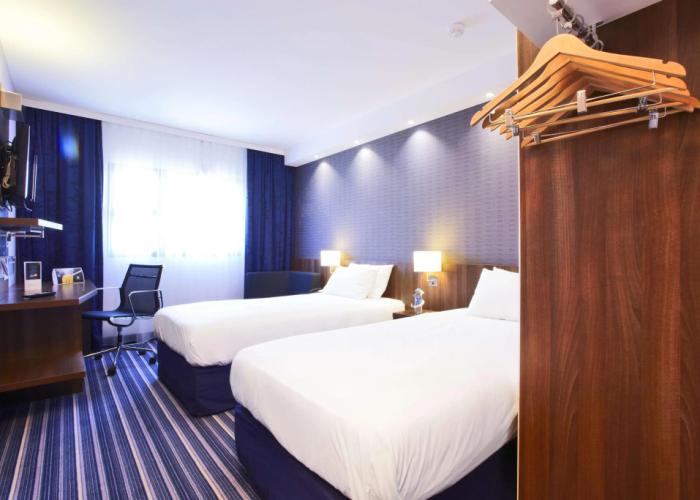 Holiday Inn Express Marseille Airport by IHG