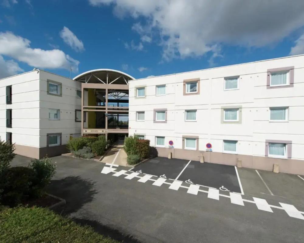 B&B HOTEL Blois Sud Vineuil