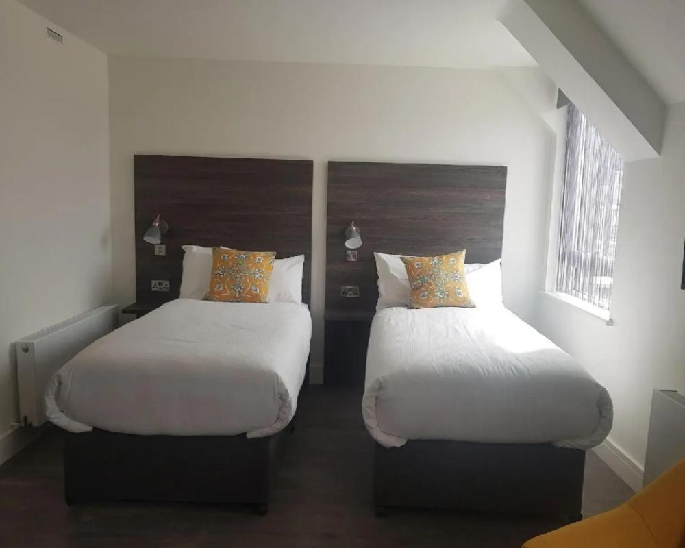 фото Base Accommodation Dingle