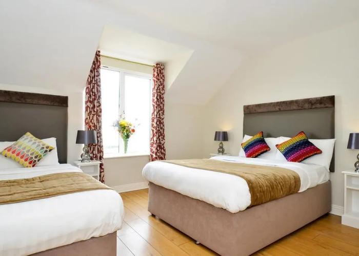 Dingle Harbour Cottages