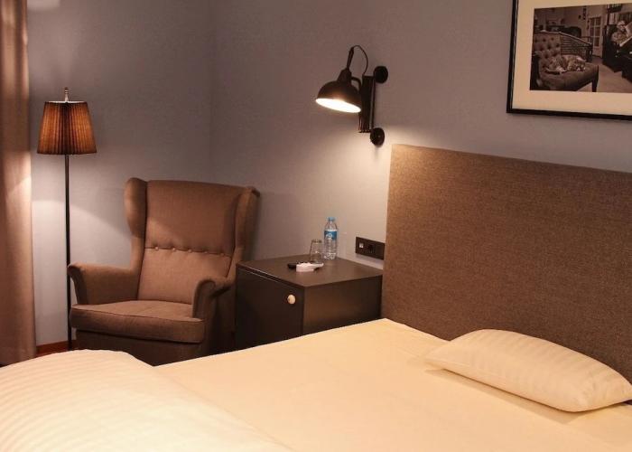 Hotel Henry
