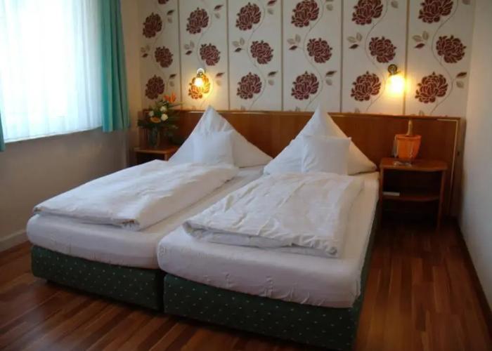 Restaurant & Landhotel Zum Niestetal