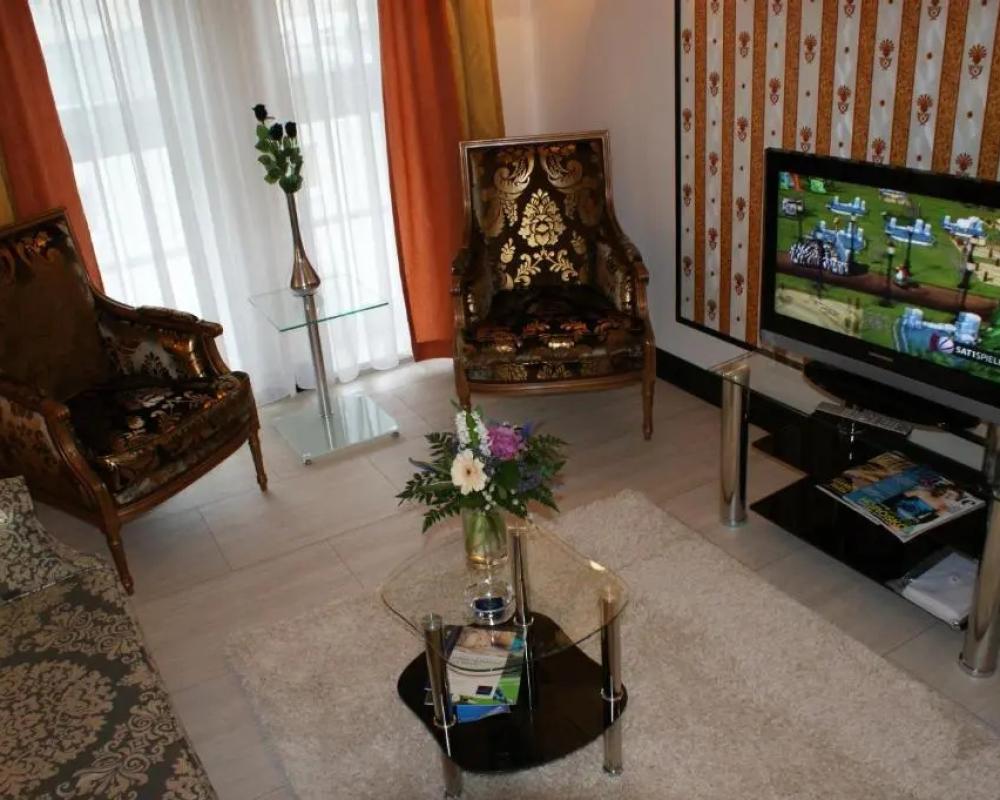 фото B&B HOTEL Gera