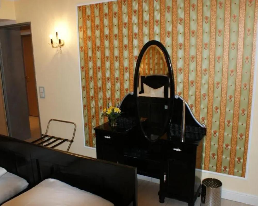 фото B&B HOTEL Gera