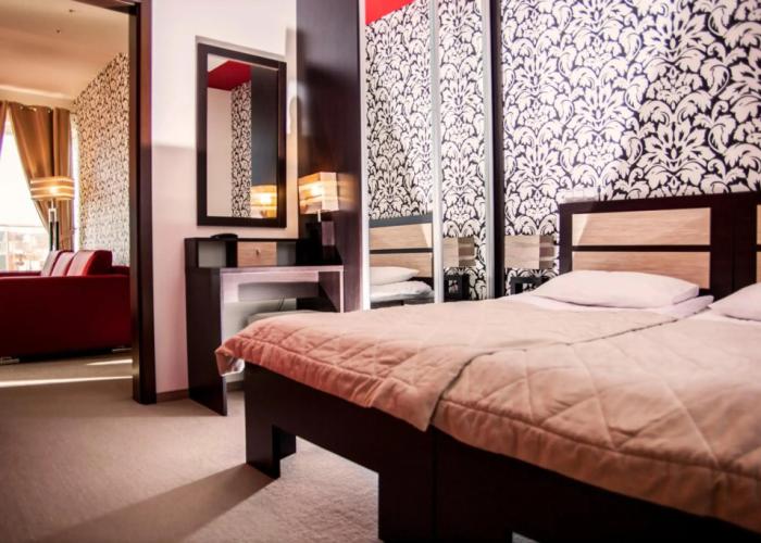 Hotton Hotel