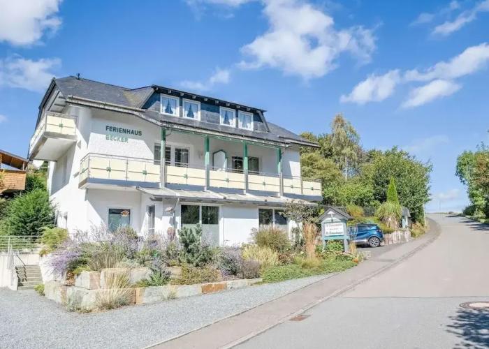 Modern Apartment in Schwalefeld With Garden