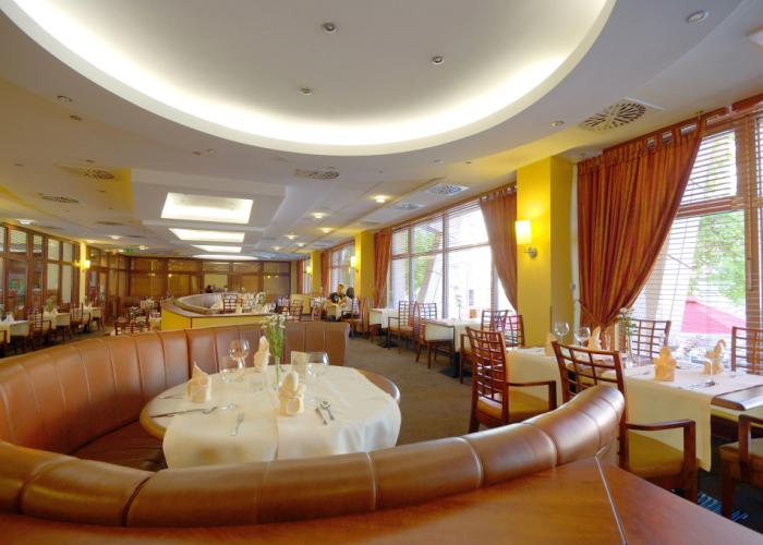 Qubus Legnica Hotel