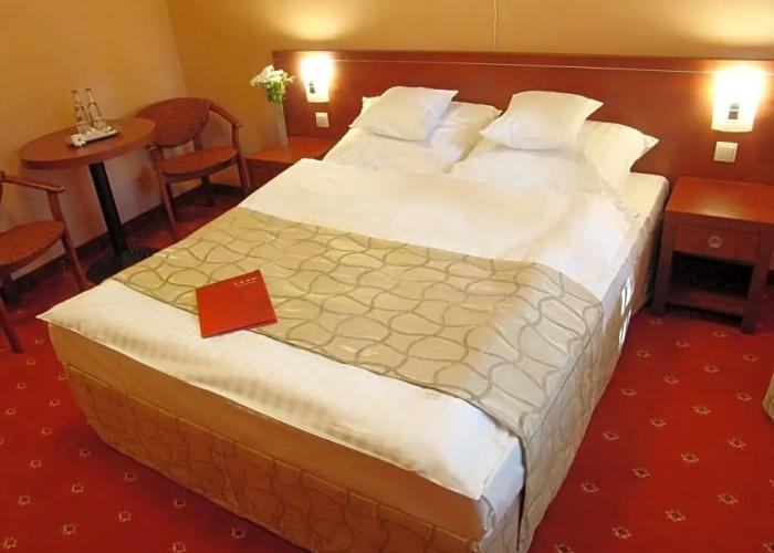 Lwow Hotel