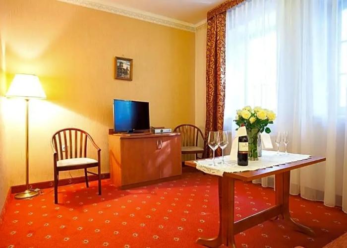 Lwow Hotel