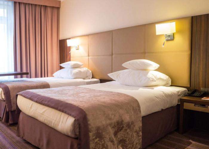 DeSilva Premium Opole