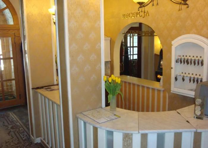 Hotel Bristol