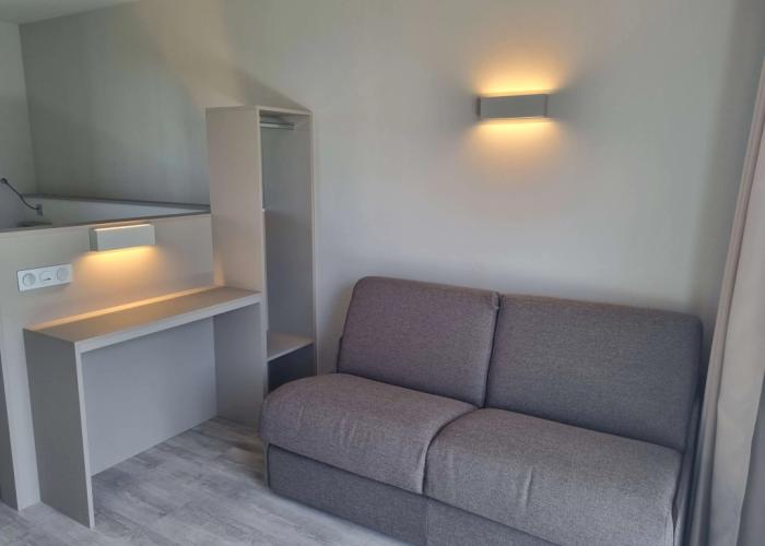 Kyriad Angoulême Nord Champniers - Hôtel & Résidence
