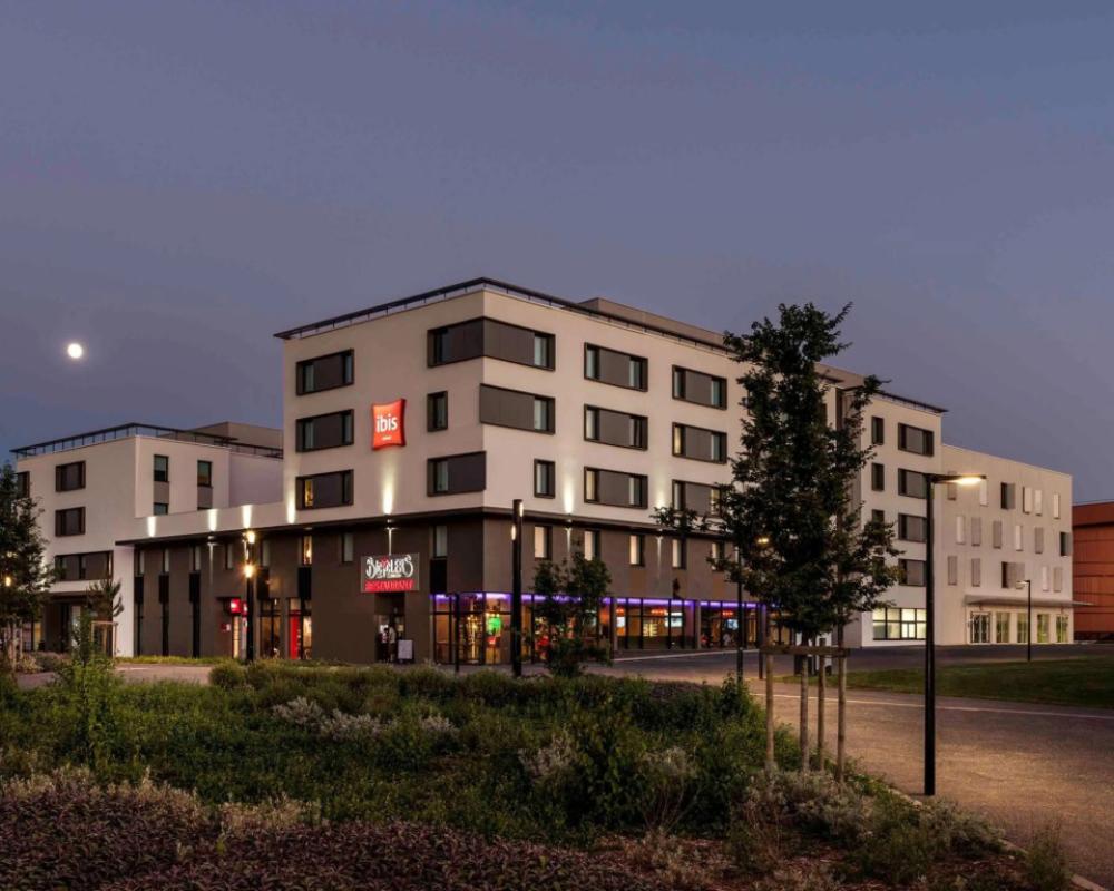 ibis Saint Quentin En Yvelines Velodrome