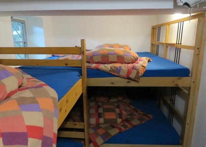 SnowBunnys BackPackers Hostel