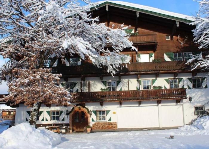 Landsitz Römerhof - Hotel Apartments