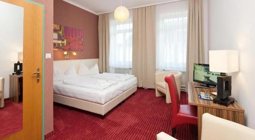 фото Stadthotel Hauser Eck