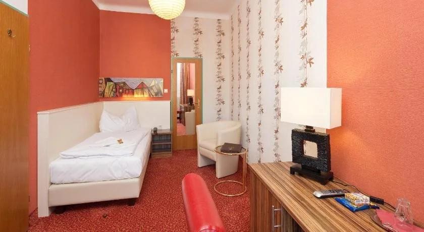 фото Stadthotel Hauser Eck