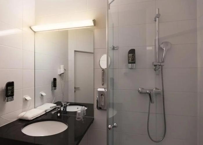Arion Airport Hotel