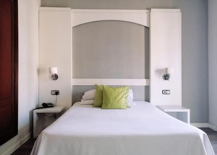 Hotel Mir Octavio