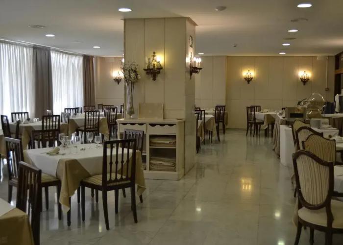 Hotel Mir Octavio