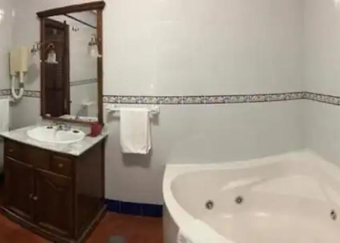 Hotel Restaurante La Yedra