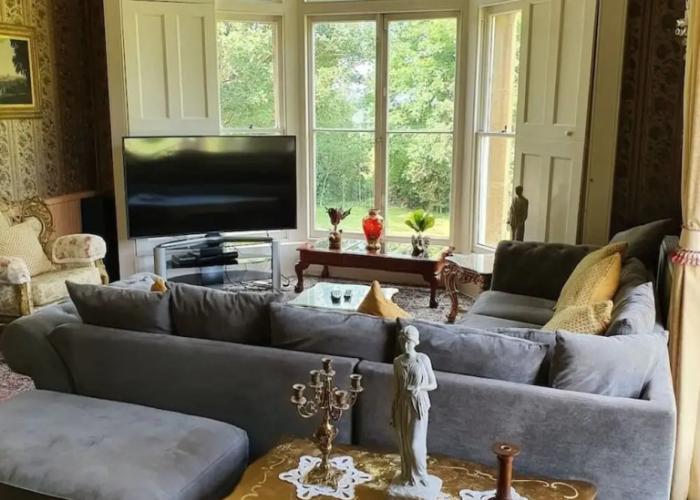 Historic Manor House - Sleeps 16 - Pool & Hot Tub