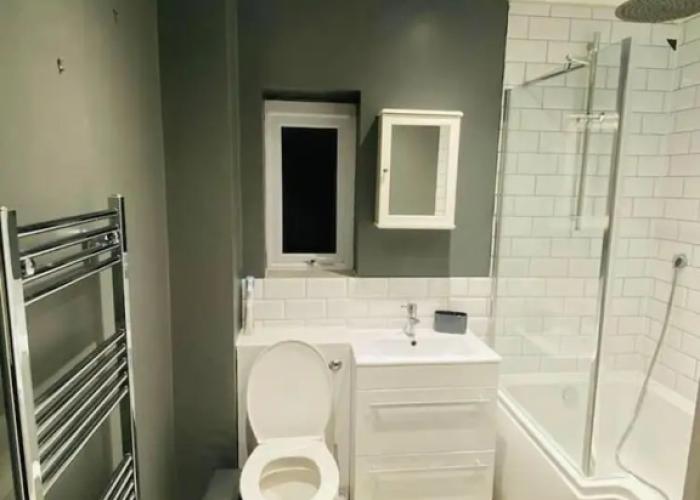 Lovely 2-bed House in Rochester