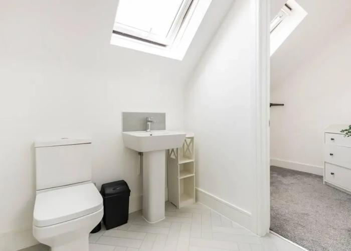 Modern Apartment, Castle View Rochester, England