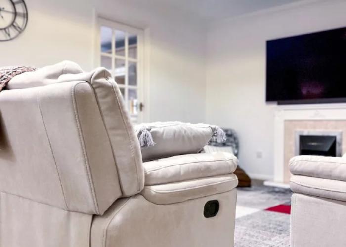 1-bed Apt, Sleeps 2, 20 min Walk to Centre