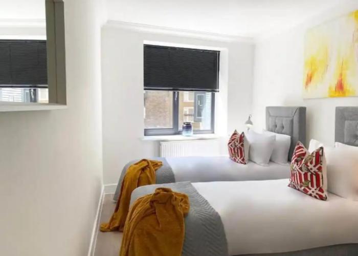 Modern Stylish 2 bedroom 2 Bath Apts.