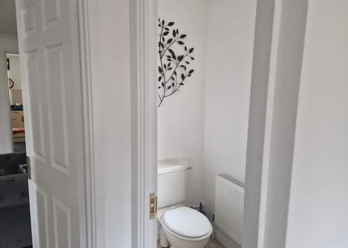Captivating 3-bed House in Strood, Rochester Kent
