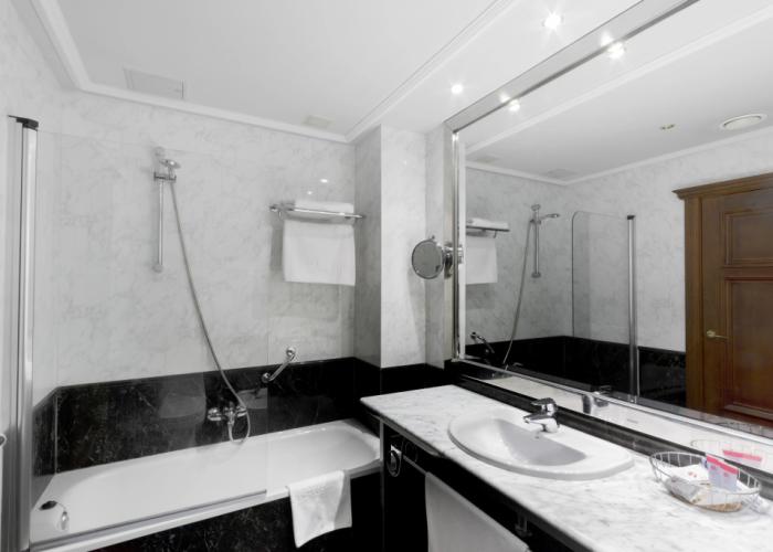Hotel Azofra