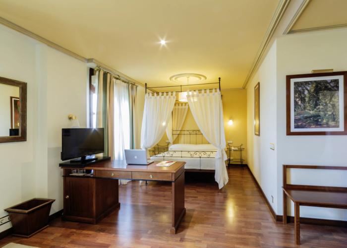Hotel Azofra