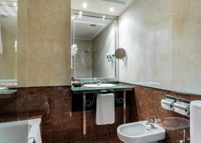Hotel Azofra