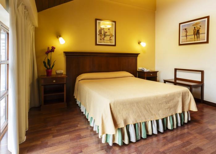 Hotel Azofra
