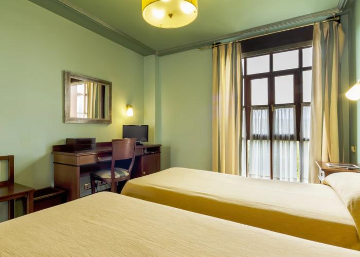 Hotel Azofra