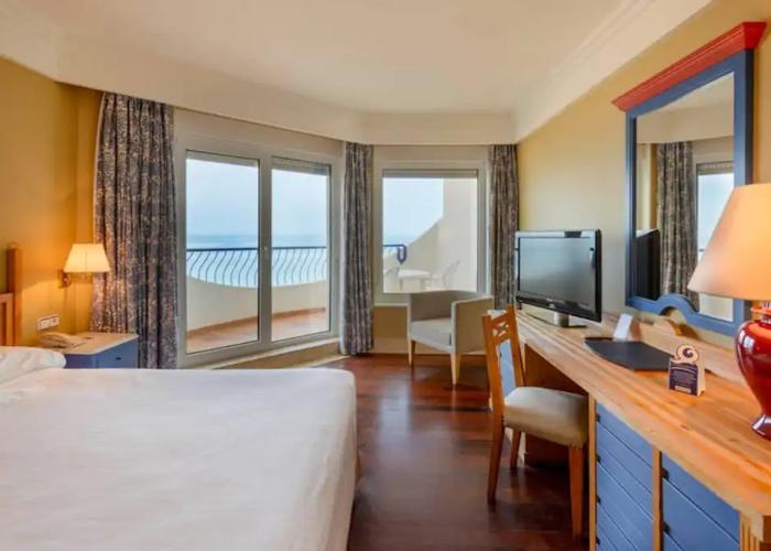Hotel Playa Victoria