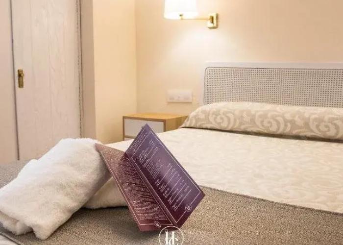 Hostal Cortes
