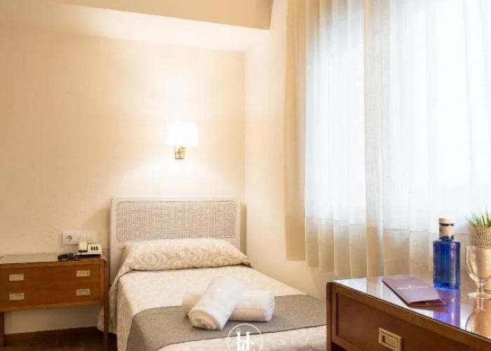 Hostal Cortes