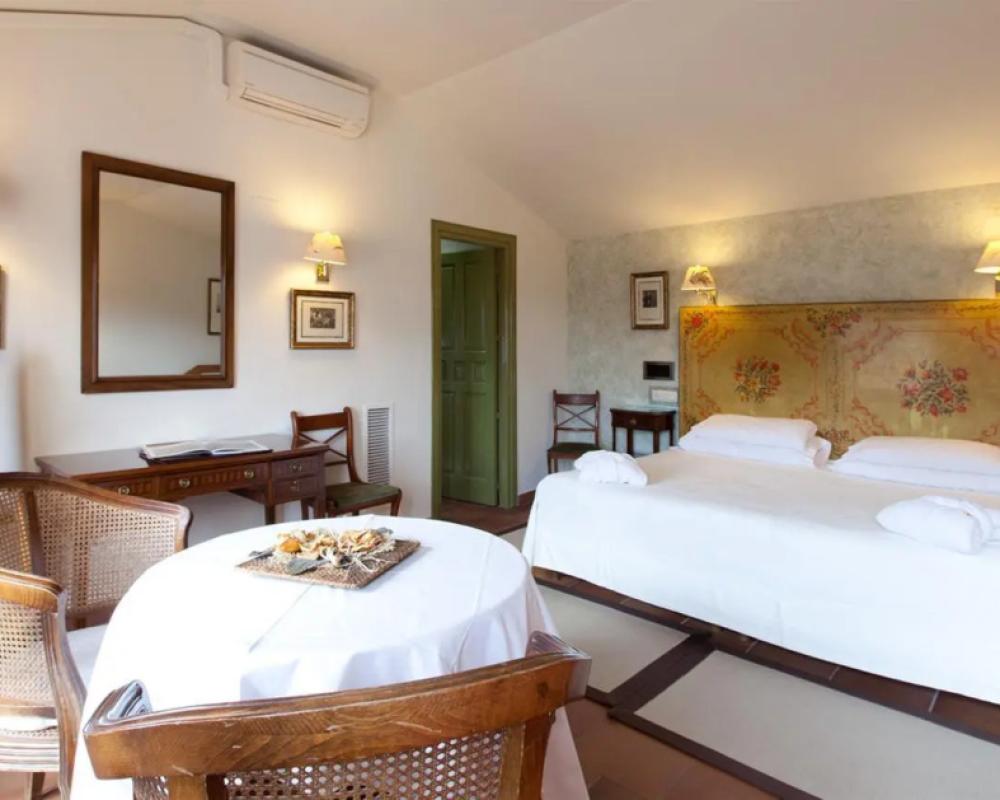 фото Hotel Leonor de Aquitania