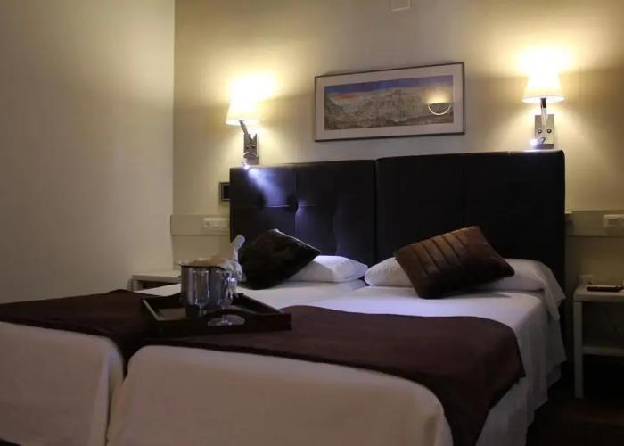 Hotel Leonor de Aquitania