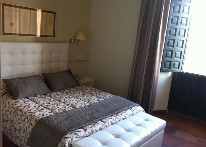 Hotel Leonor de Aquitania